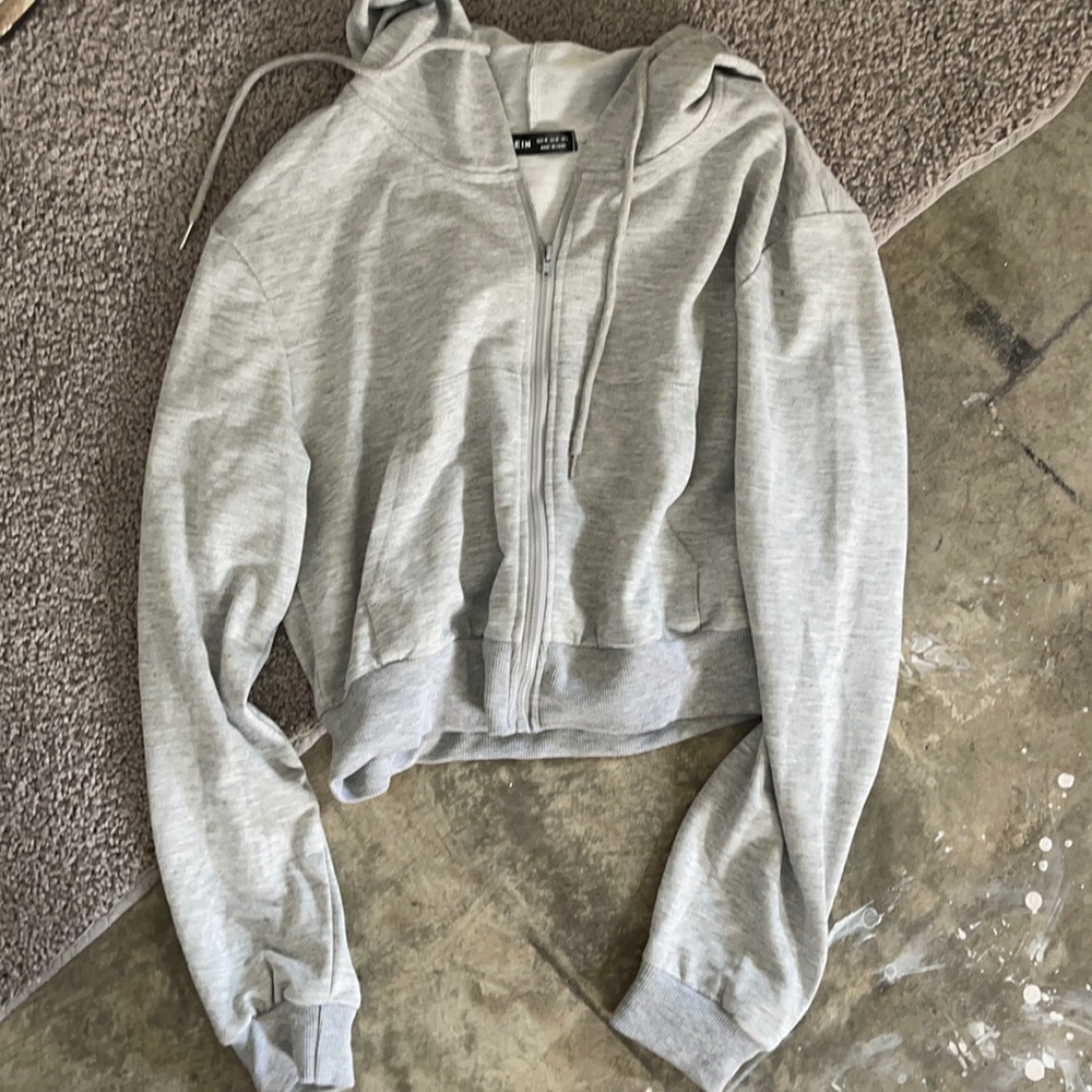 Grey cropped zip hoodie